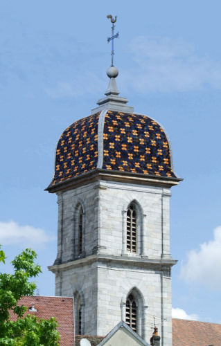L'église de Baume-les-Dames avec son nouveau dôme