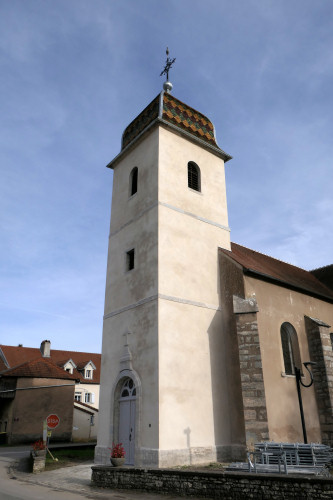Eglise de Quenoche, photo Y. Bessero